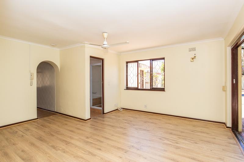 5 Bedroom Property for Sale in Bergvliet Western Cape